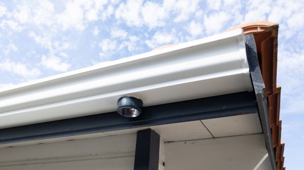 Seamless Gutters Installation in Simpsonville