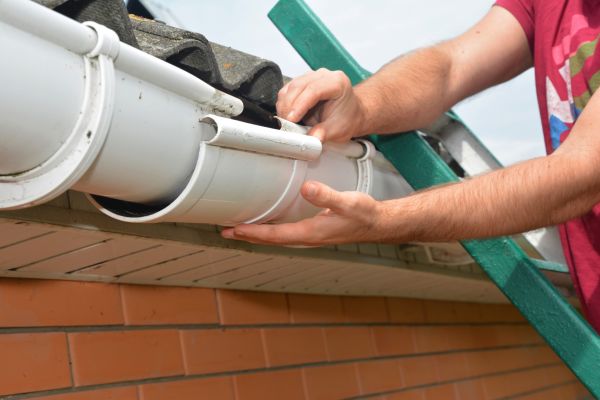 Cost of Large Gutter Repair in Simpsonville
