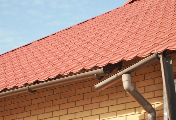 Loose Gutter Repair in Simpsonville