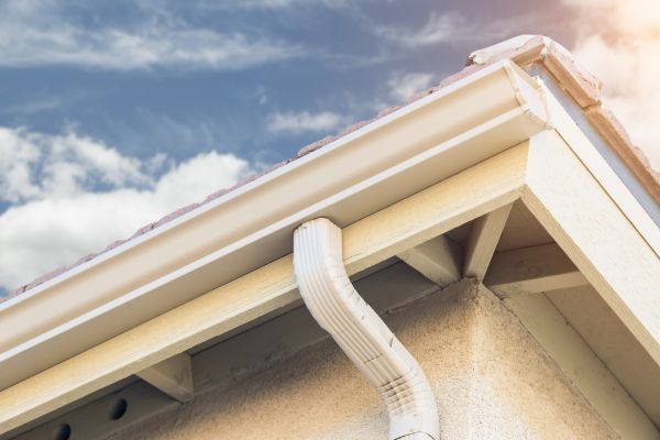 Seamless Gutter Replacement in Simpsonville
